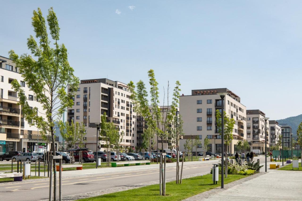 Dreamview Apartment With Private Parking Brasov Exterior photo